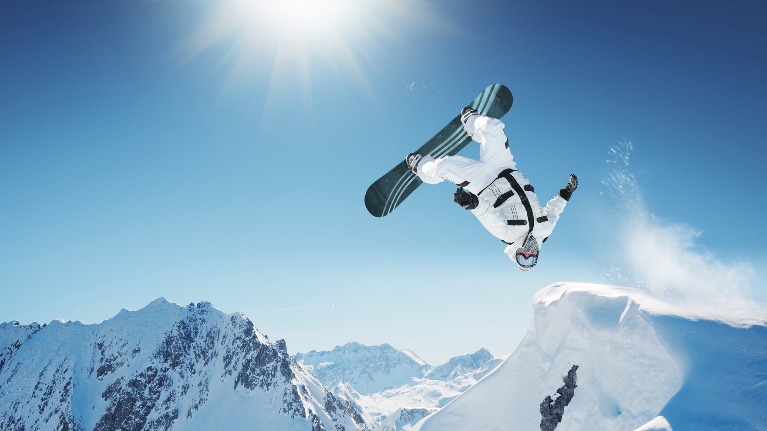 青少年冰球邀请赛 中国少年队击败欧洲劲旅捧杯